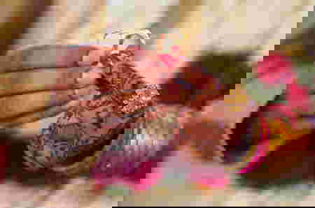 Tak Kunjung Dapat Cucu, Orang Tua Gugat Anaknya Sebesar Rp10 Miliar