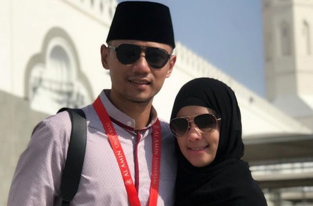 10 Artis Sudah Menunaikan Ibadah Haji