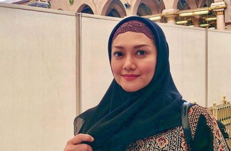 10 Artis Sudah Menunaikan Ibadah Haji