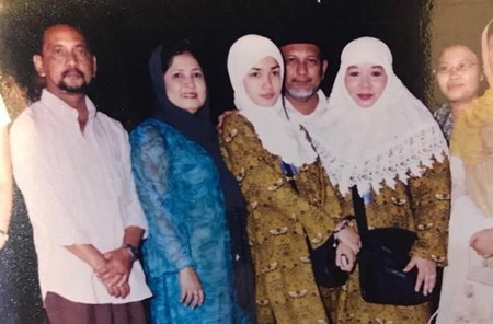 10 Artis Sudah Menunaikan Ibadah Haji