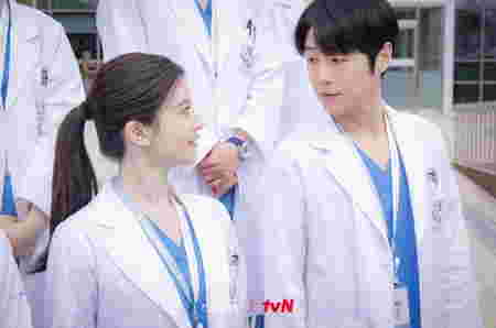 Pasangan drakor terbaik