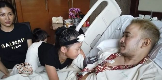 Ruben Onsu Dikabarkan Dilarikan ke ICU, Apa Penyebab Sakitnya?