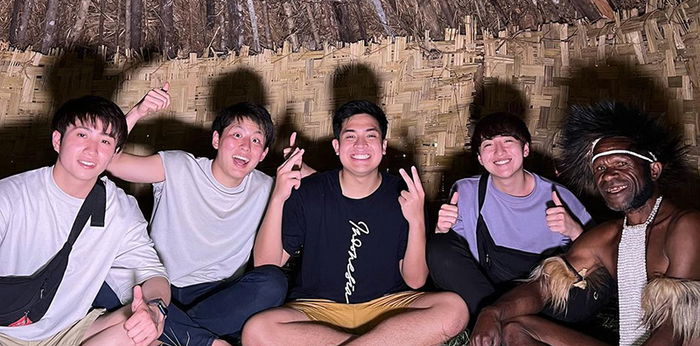 Wah, Seru Banget Nih! Jerome Polin Mengajak Sahabat Waseda Boys ke Papua