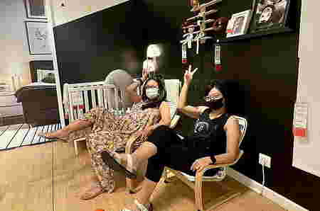 Sahabat Sejati, Intip 6 Potret Kebersamaan Leony Bareng Dea Ananda Saat Hamil