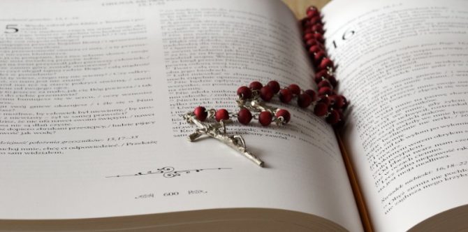 16 Ayat Alkitab Tentang Mengelola Keuangan yang Inspiratif