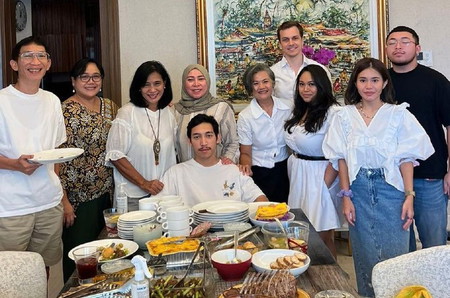 Sumber Kekayaan Melly Goeslaw 