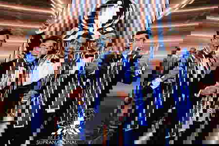 potret Matthew Gilbert