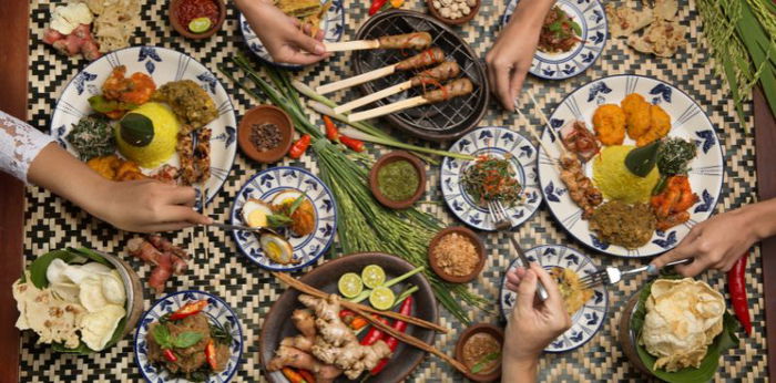 5 Makanan Khas Bali Halal yang Wajib Parents Coba saat ke Pulau Dewata