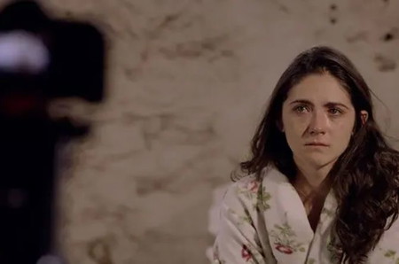 6 Daftar Film Terbaik Isabelle Fuhrman : Si Cantik Spesialis Karakter Antagonis