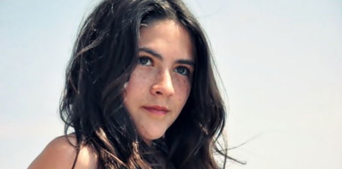 6 Daftar Film Terbaik Isabelle Fuhrman : Si Cantik Spesialis Karakter Antagonis