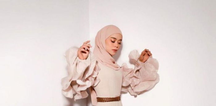 Rilis Lagu Baru Berkonsep Trilogi, Lesti Kejora Sisipkan Pesan Pentingnya Cinta Daripada Harta