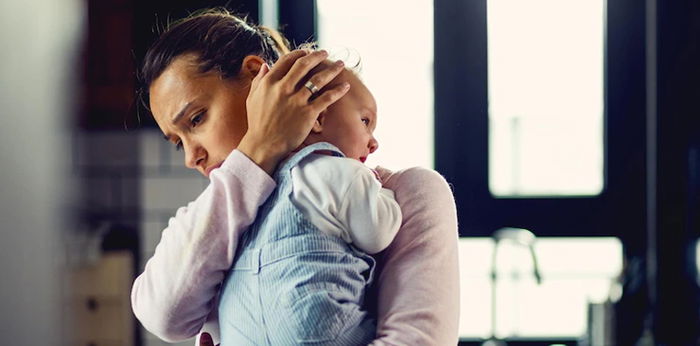 8 Cara Efektif Menurunkan Panas pada Bayi, Kapan Harus Diberi Obat?