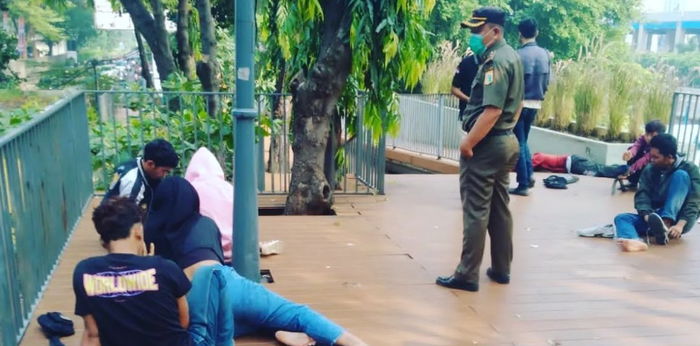 Di Balik Viral Citayam Fashion Week, Ada Para Remaja SCBD Tidur di Jembatan Sudirman