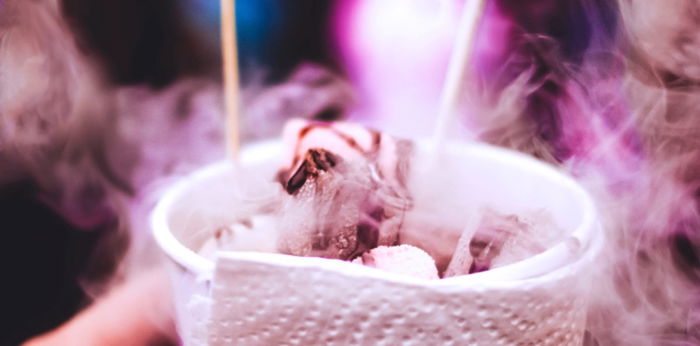 7 Fakta Jajanan Es Smoke yang Sedang Viral, Hati-hati Risiko Terbakar!