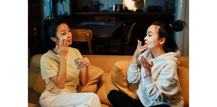 Ini Alasan Menggunakan Skincare Bermanfaat untuk Kesehatan Mental