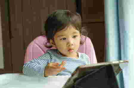 Mau Beli Tablet Perdana untuk Keluarga? Perhatikan 5 Kriteria Ini Dulu