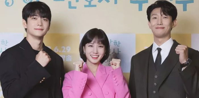 10 Daftar Pemain Extraordinary Attorney Woo yang Curi Perhatian Beserta Fakta Singkatnya