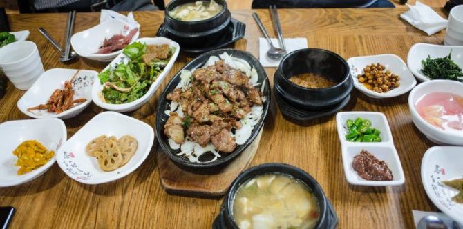 10 Rekomendasi Restoran Korea di Bekasi, Ada Ramen hingga Bingsoo