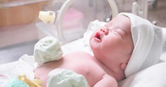 Bayi Prematur 7 Bulan: Tanda-Tanda dan Cara Perawatan Ibu dan Anak