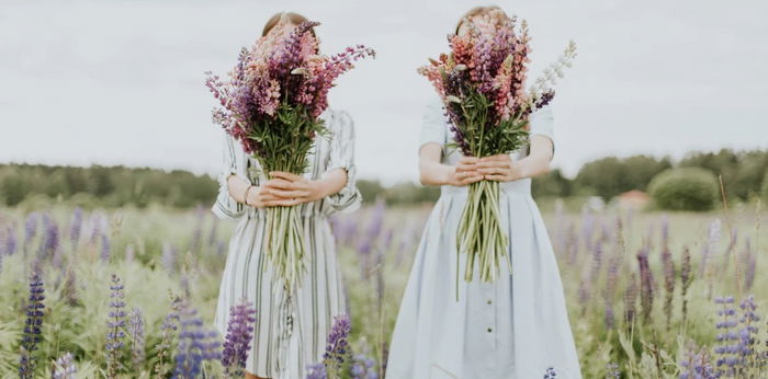 Belajar dari Tasya dan Tasyi, Mungkinkan "Sibling Rivalry" Tetap Ada Hingga Dewasa?