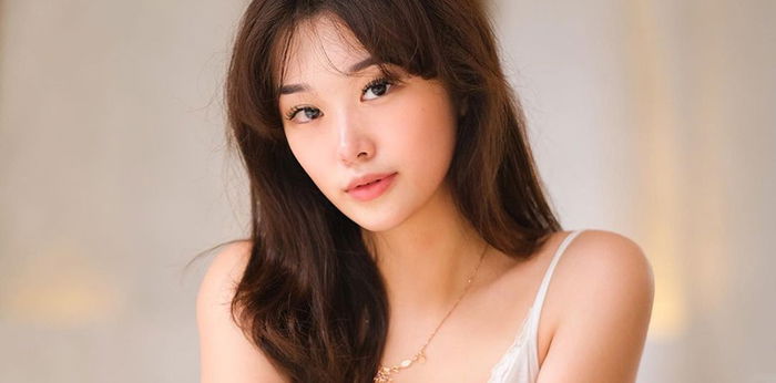 8 Potret Livy Renata yang Dituding Beli Mobil Mewah Ibunda dari Hasil Donasi