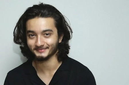 8. Bryan Domani