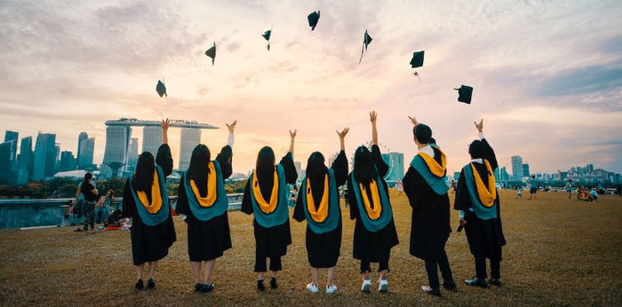 60 Kata Perpisahan Sekolah untuk Guru dan Sahabat, Puitis dan Mendalam!