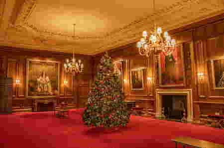 istana holyroodhouse