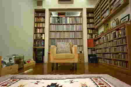 rumah vokalis band Indonesia