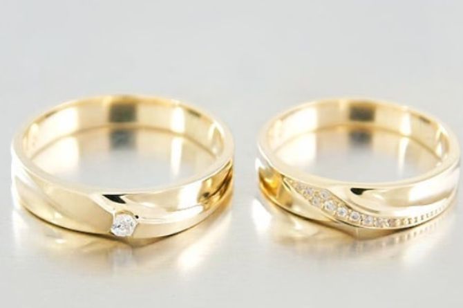 Cincin Couple Emas Berlian-Adelle Jewellry