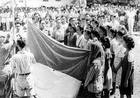 contoh perubahan dan keberlanjutan dalam sejarah indonesia