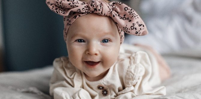 80 Nama Bayi Perempuan Islami 5 Kata, Lengkap dari Huruf A Sampai Z!