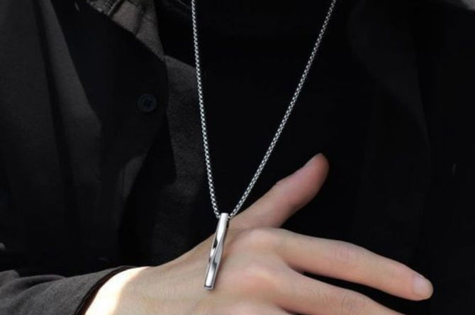 kalung titanium pria silver