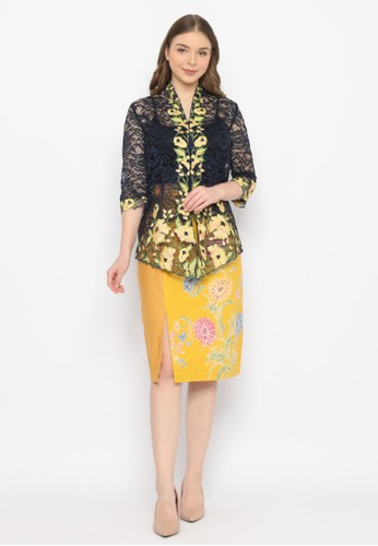 Madame Rabbit Kebaya Peony Navy Lengan 3/4