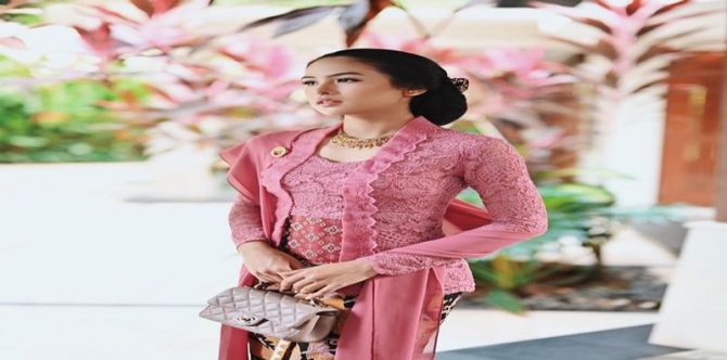 Maudy Ayunda Dikritik Lagi, Ada Apa?