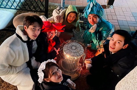 Profil Min woo Hyuk, Pemain Roy Kim di Drama Viral Dr. Cha