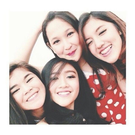 Girlband Hits Indonesia pada Masanya