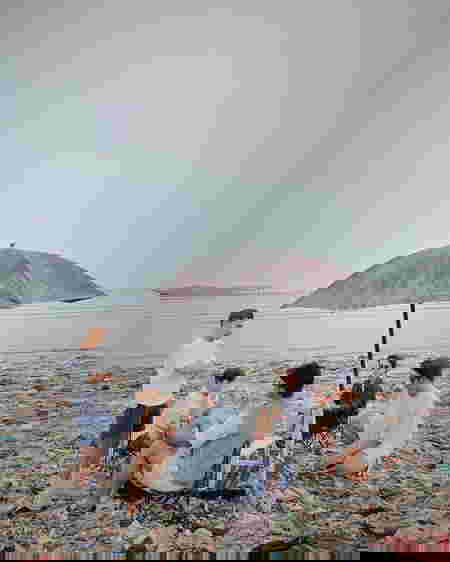 Kisah Konten Kreator Pandawara Group Bersihkan Pantai Terkotor di Indonesia