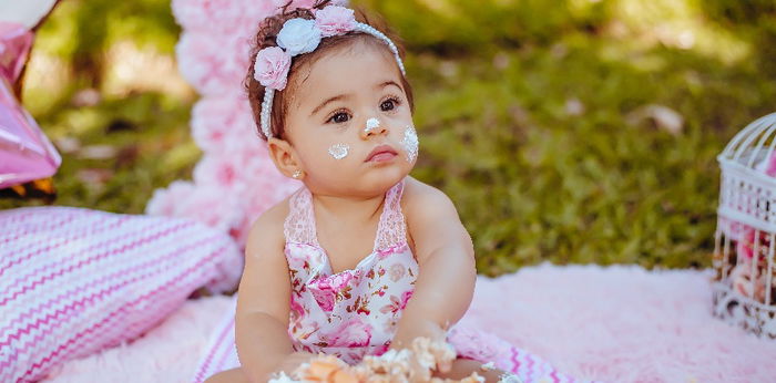 10 Inspirasi Nama Bayi dari Miliuner Dunia, Semoga Ketularan Suksesnya! 