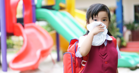 Mengapa Si Kecil Demam Setelah Kembali ke Sekolah? Ini Penjelasannya
