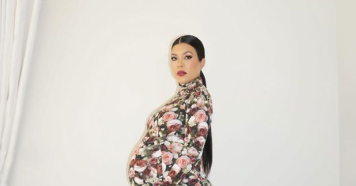 Selamat! Kourtney Kardashian Melahirkan Bayi Lelaki di Usia 44 Tahun