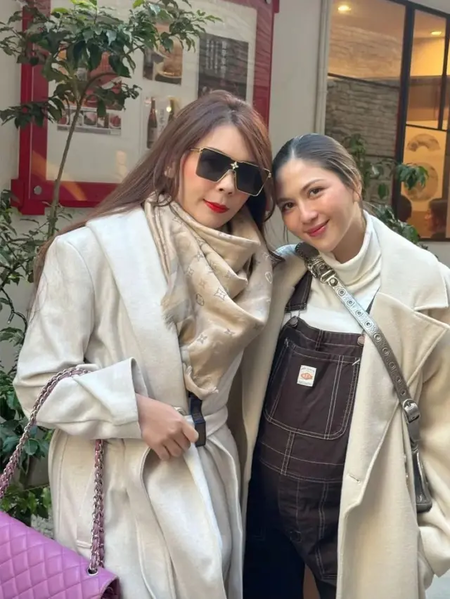 10 Momen Jessica Mila Liburan ke Jepang, Fans: Real Mertua Idaman