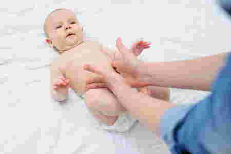 5 Rekomendasi Cream untuk Mengatasi Bayi Kembung/Kolik, Aman dan Nyaman Dipakai