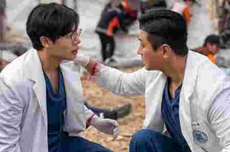 Film dan drama pemenang Baeksang Awards 