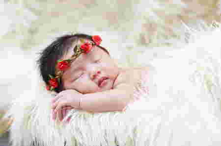 Inspirasi nama bayi perempuan pembawa rezeki berbagai bahasa