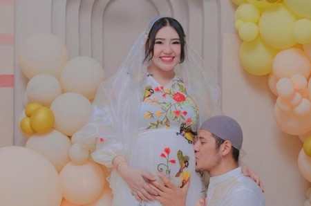 12 Artis Umumkan Hamil di 2024, Terbaru Ada Siti Badriah!