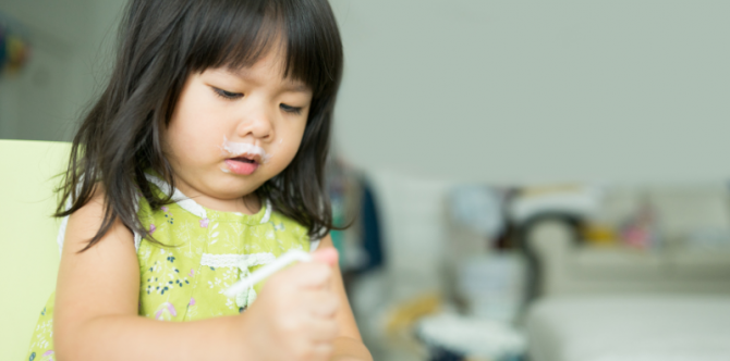 10 Rekomendasi Susu UHT untuk Bayi Usia di Atas 1 Tahun dan Tips Memilihnya