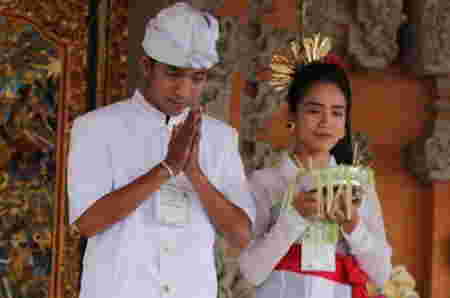 Pakaian adat bali