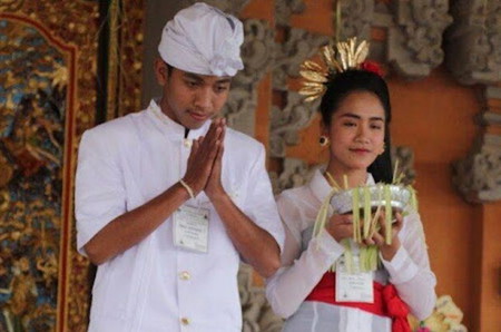 Pakaian adat bali