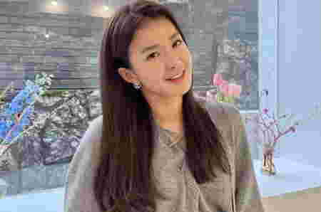 Artis Korea cerai setelah lama menikah - Lee Si Young